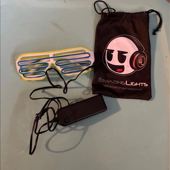 Light Up Glasses - Picture 2 of 2